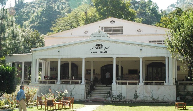 Hotel White Palace