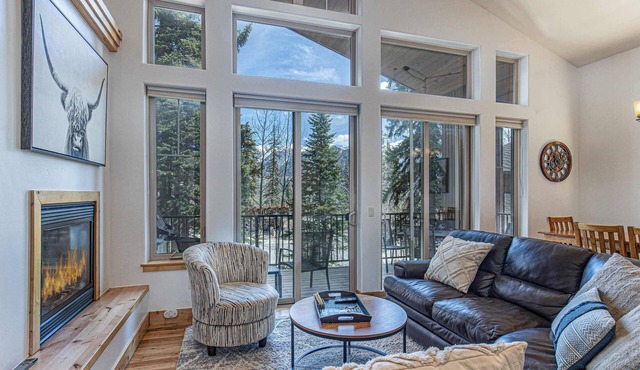 HotTub-Alpenglow Ski-In Out Family & Pet Friendly