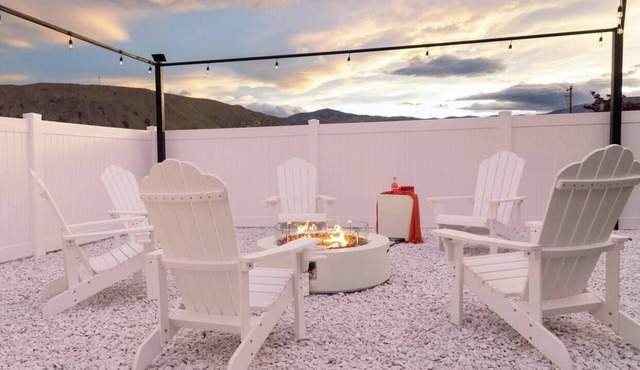 HotTub|Fire Pit|Outdoor Dining|EV Charger