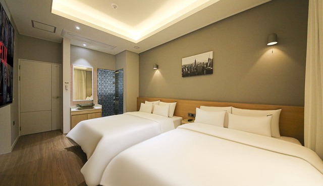 hound hotel
