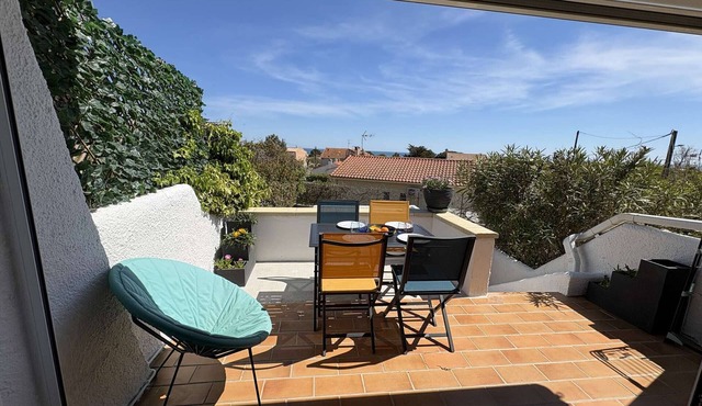 House with 4 rooms, 5 people, AC, terrace, 450m from beach, pets allowed