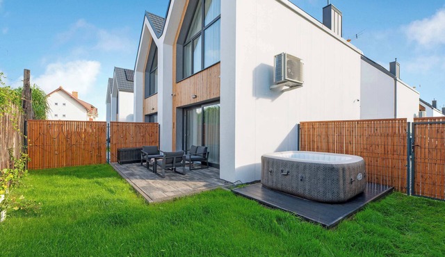 House 1km from the sea | Jacuzzi | Jastrzębia Góra