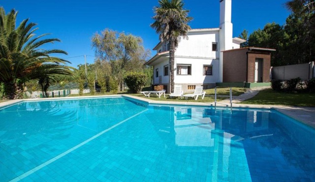 House - 3 Bedrooms with Pool WiFi and Sea views - 7428