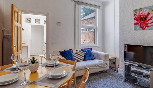 House Accommodation - Coventry Free Parking