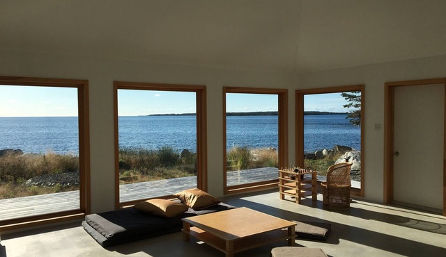 House by the sea - breathtaking ambience