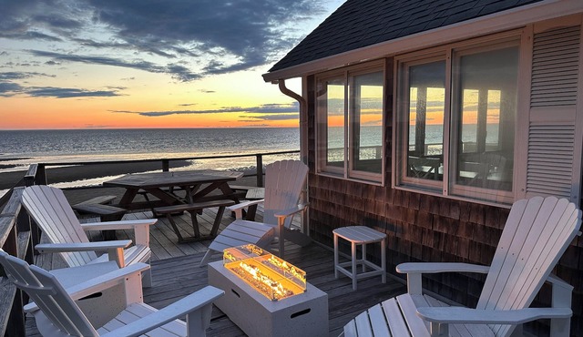 House&Cottage~Seaside Castaway Compound
