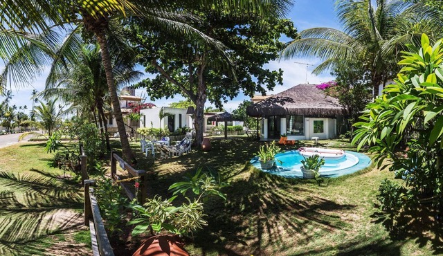 House Environment beach with pool, 4 suites and 150 meters from the beach