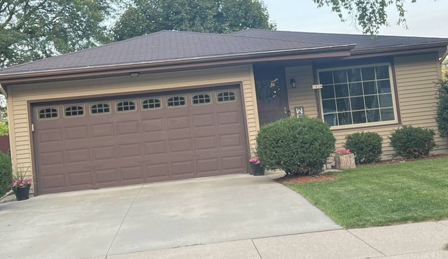 House for EAA Week 2 minutes from Airport!