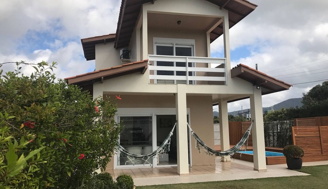 House Front Sea 30 m. from the beach, Swimming pool, 4 Air cond. 4 full baths