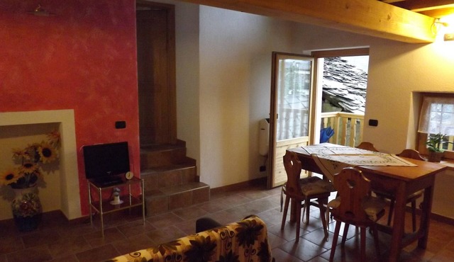 HOUSE IN AN OLD VILLAGE 2 km from the spa. CIN IT007020C2R26WVTFA