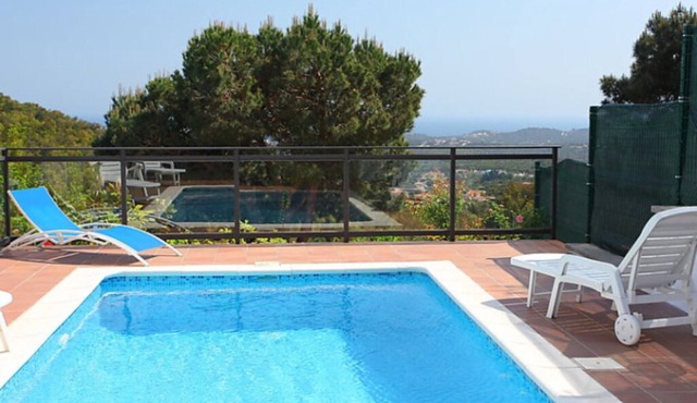 House in Lloret de Mar with beautiful sea views for 6 people