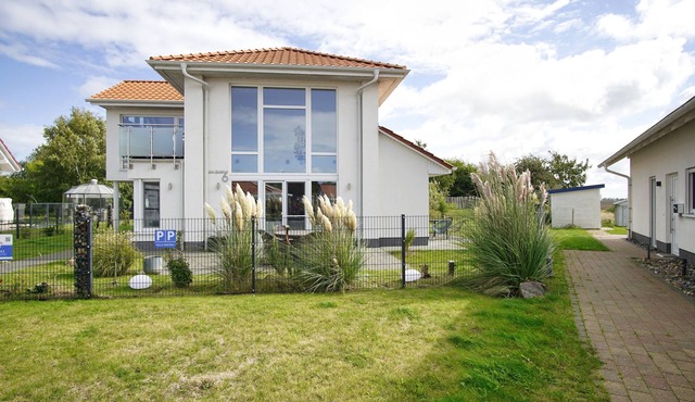 House in idyllic location with conservatory, terrace and garden - Villa Kristall