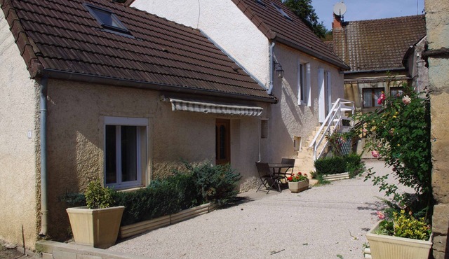 House - Le Tâcheron City View