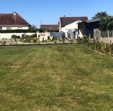 House, lot, secure private parking