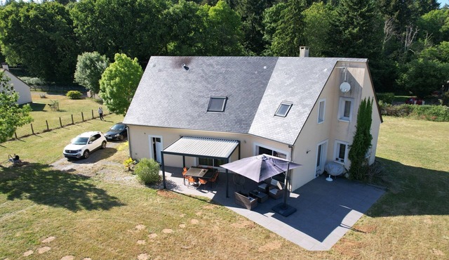 House near Le Mans Circuit with Garden