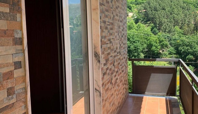 House overlooking the valley in a quiet area