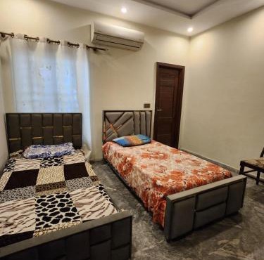 House Portion with One Bedroom in Johar Town Lahore