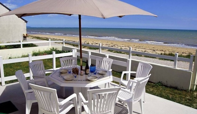 house sea view, waterfront comfort
