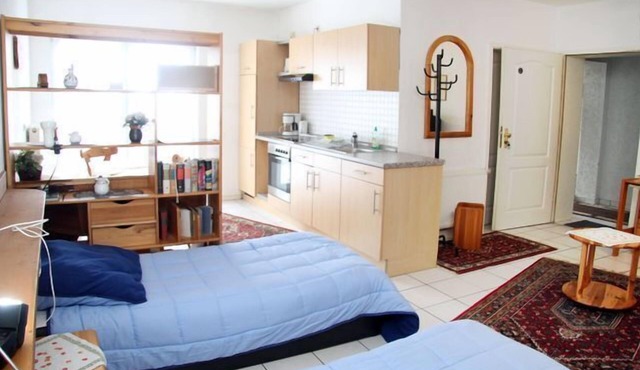 House 'U', for 10 - 15 people, 25km to Frankfurt / M - North