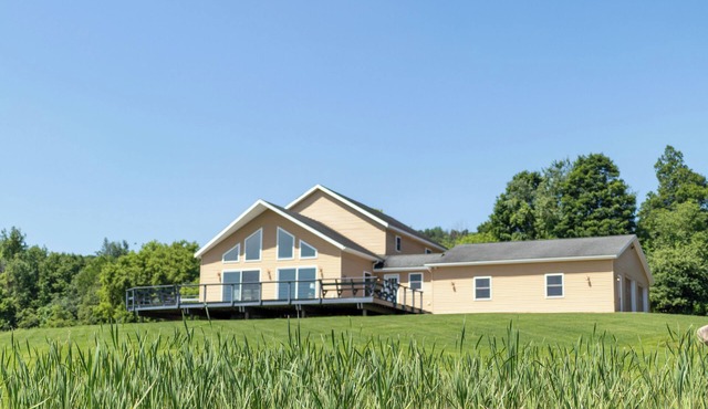 House w/Scenic Deck, Hot Tub & Barn