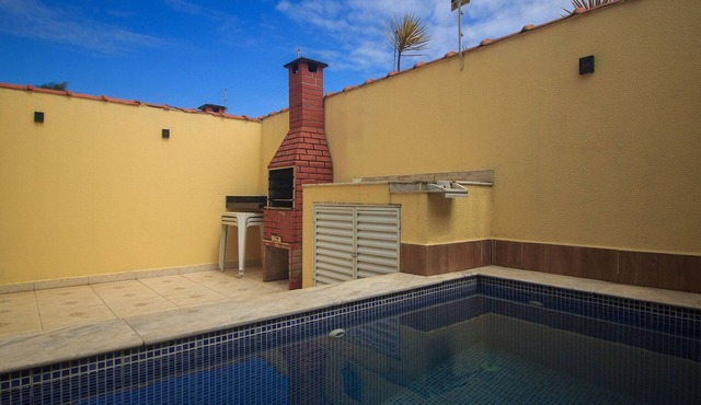 House with a pool, barbecue, Wi-Fi, 300 meters from the sea.