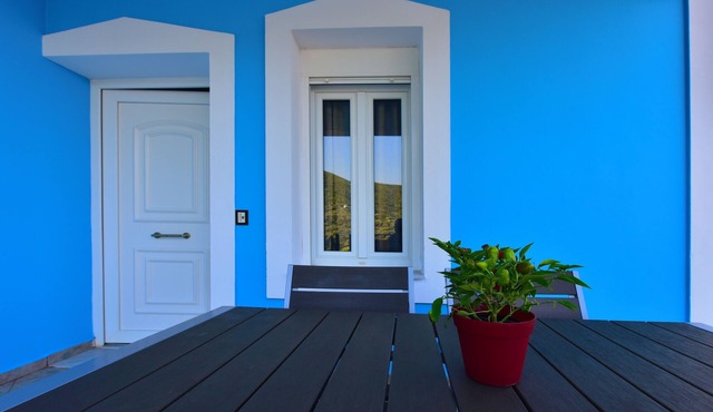 House with character, private swimming pool, spectacular view