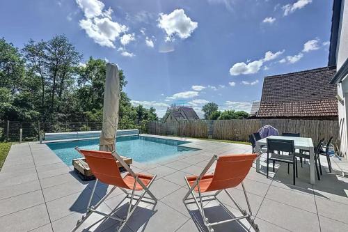 House with private pool and garden in Gougenheim
