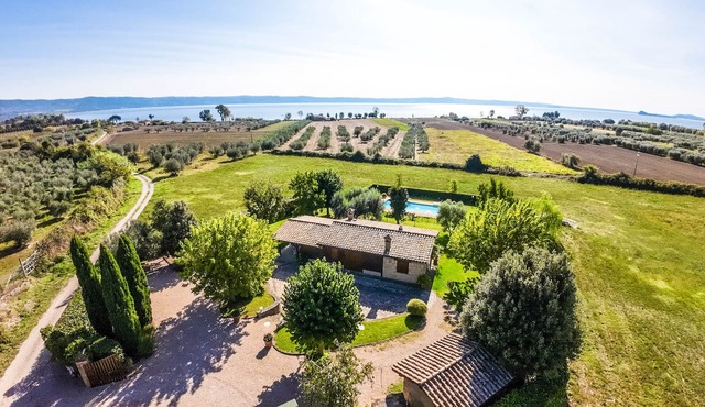 House with private pool and air conditioning