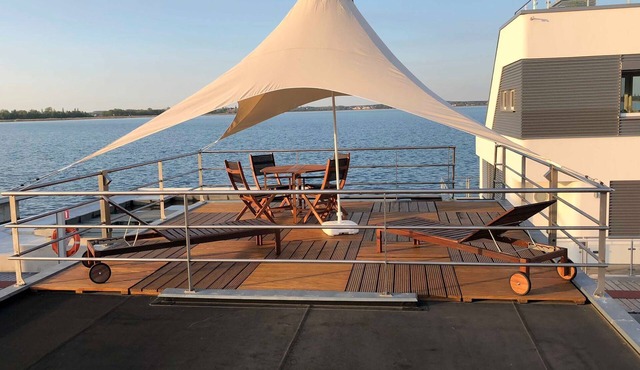 Houseboat harmony - houseboat harmony