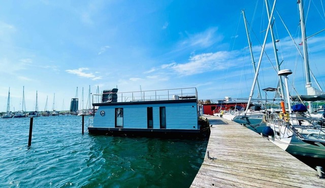 Houseboat "Lillemor" for 5 people and 2 dogs.