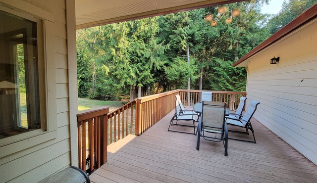 Huckleberry Hideaway | Whole Family Getaway