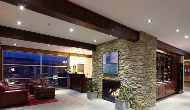 Huff Estates Inn & Winery