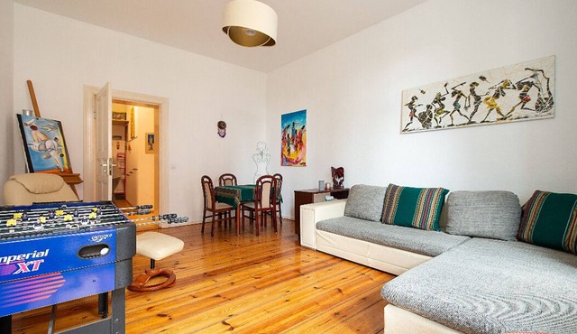 Huge (110sqm), central, child-friendly and new in Ausgehkiez Friedrichshain.