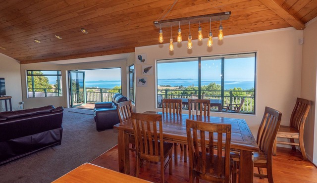 Huge 180 degree views of Doubtless Bay