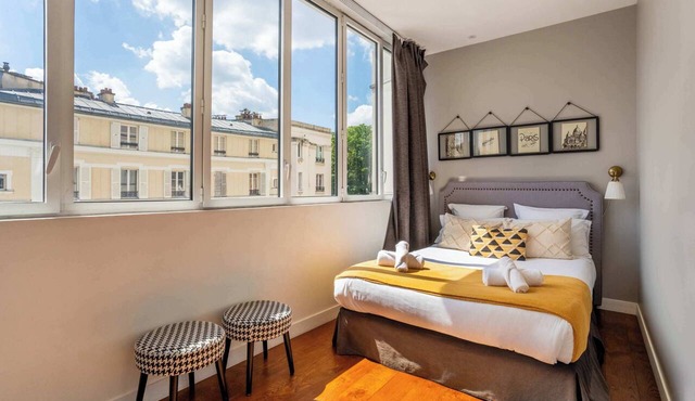 Huge and bright 4BD for 10 guests Sacre-Coeur