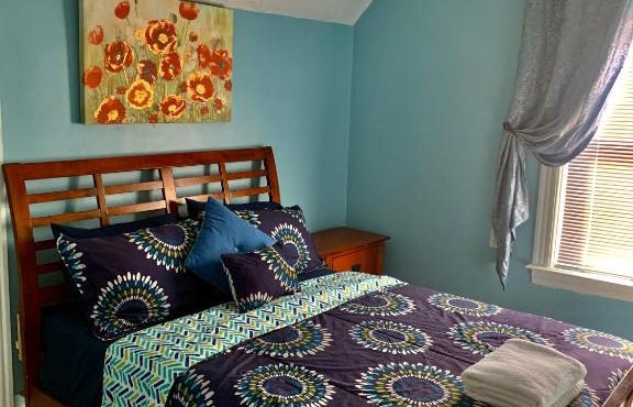 Huge Comfortable apartment close to everything