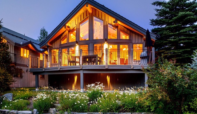 Huge Golf Course Chalet- 5 Mins to Slopes