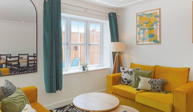 Huge House, Contractors/Families, 2X Free Parking