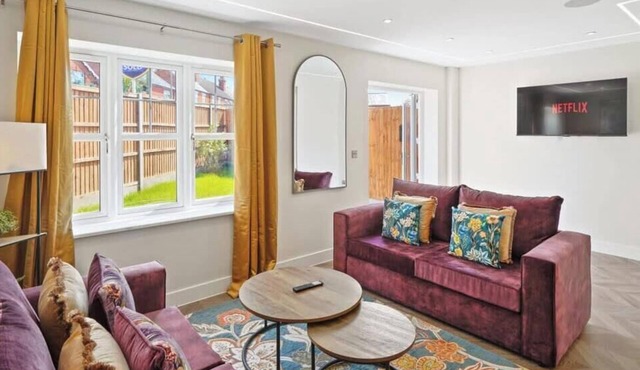 Huge House, Contractors & Families, Free Parking