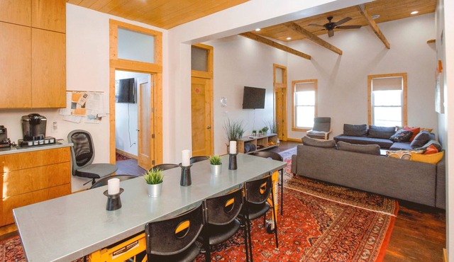 HUGE open concept 3 BR loft in downtown Milwaukee