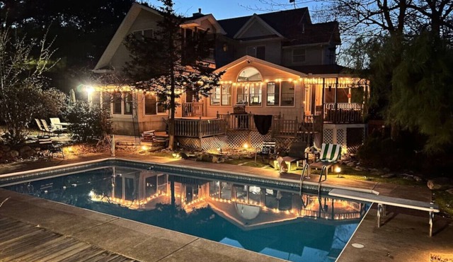 Huge Poconos Retreat with a Hot Tub a Heated Pool and close to hiking
