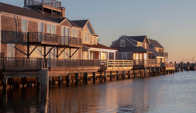 Huge private deck on water. In town yet very quiet.