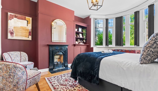 Huge Stunning 5 Bedroom Home with 6 Beds - NR Central Birmingham, City Centre
