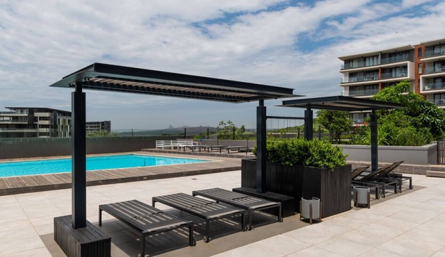 Hugos Seaside Haven E210