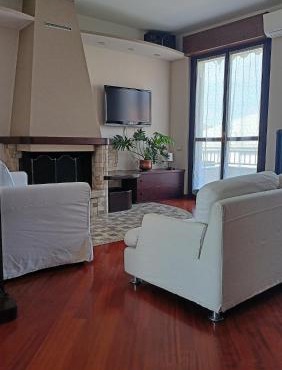 HUMANITHAS, Appartamento in Villa