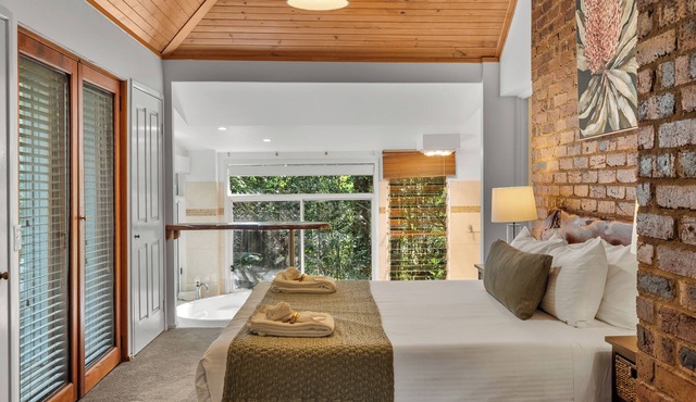 Hunchy Hideaway