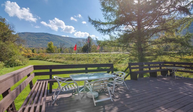 Hunter Hideaway w/Yard & Deck: 3 Mi to Ski Slopes
