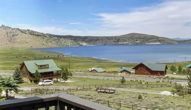 Hunter`s Hideout Panguitch Lake - Lake views with space to explore