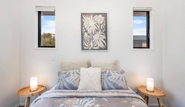 Hutt Hideaway on Milne