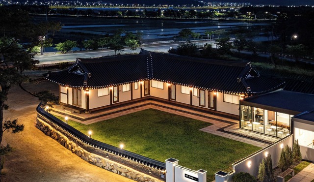 Hwarangroo
